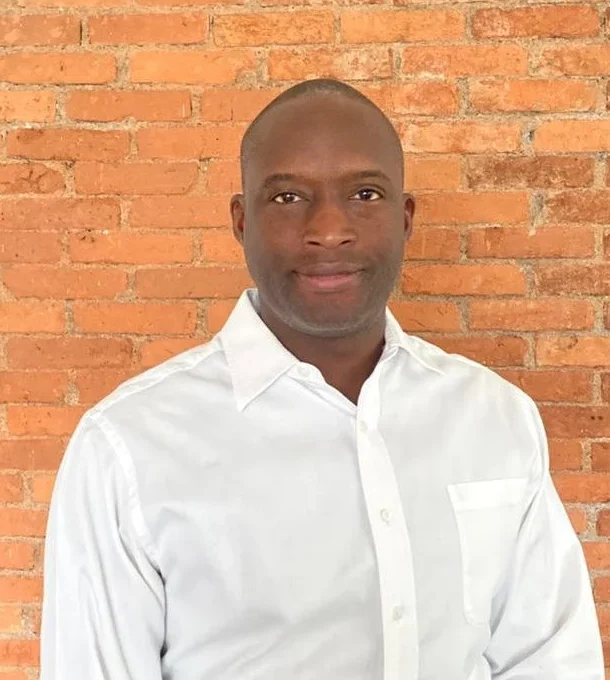 Earl Allen — fundador de Ambitious Group