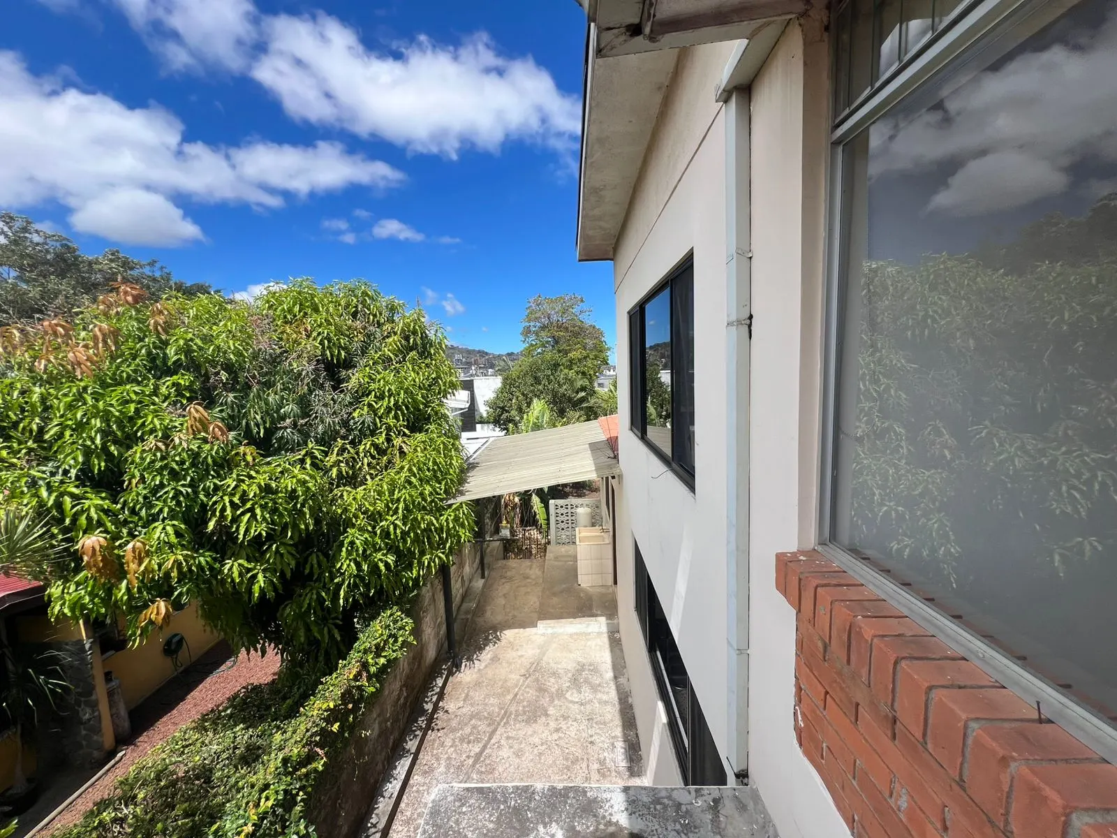 Casa de 5 Dormitorios en San Rafael de Escazú — No en Condominio — foto 11